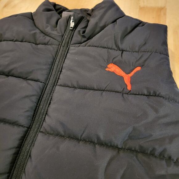 Kids 10/12 black Puma puffer vest red logo zip front - Picture 2 of 5